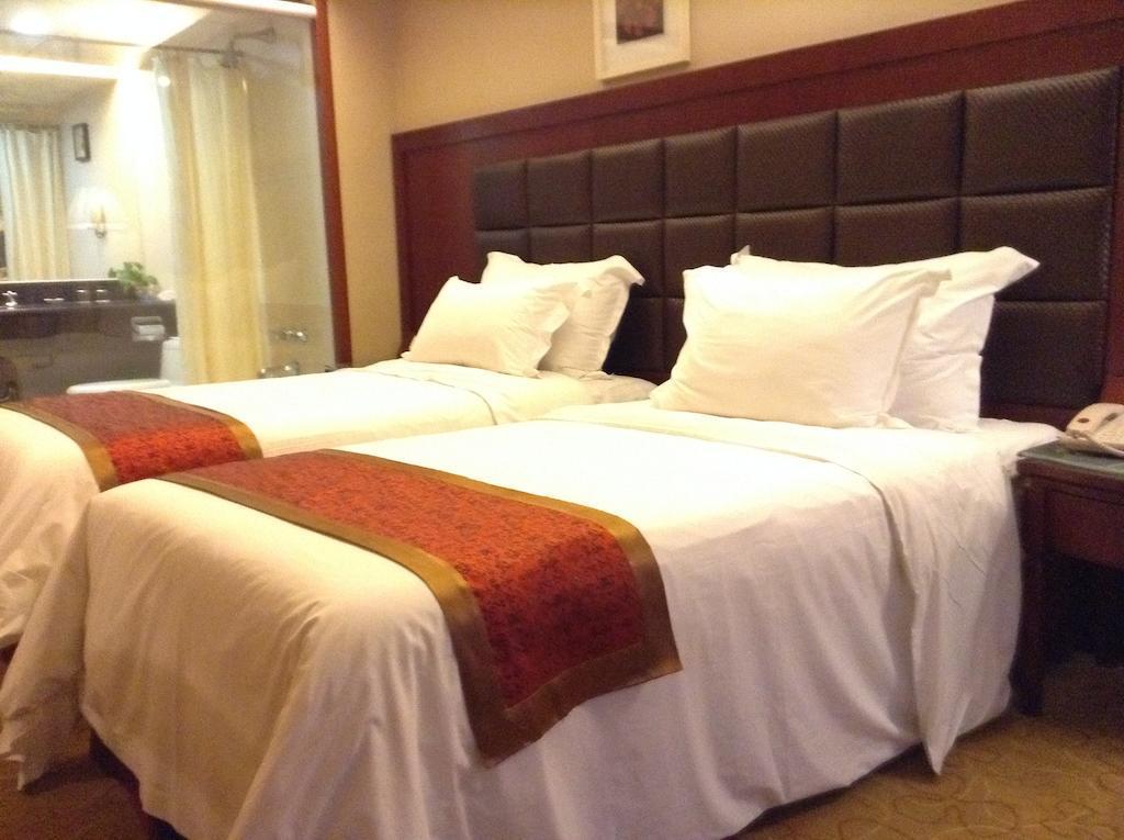 Shenzhen Luohu Hotel Exterior photo