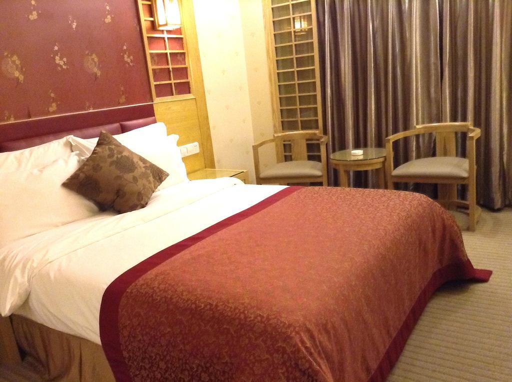 Shenzhen Luohu Hotel Room photo