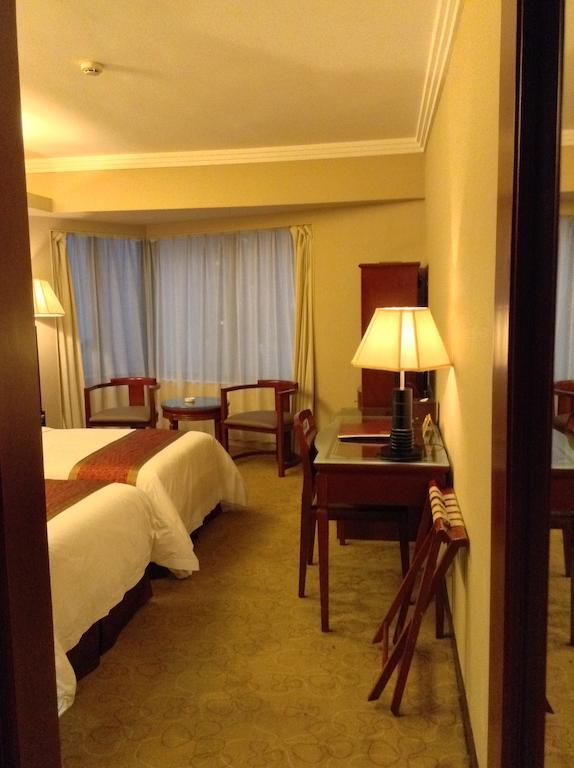 Shenzhen Luohu Hotel Exterior photo
